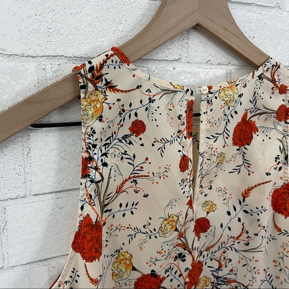 DALIA Cream Flowered Sleeveless Top - Picture 9 of 11